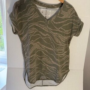 Olive and Taupe V-Neck Short Sleeve Top